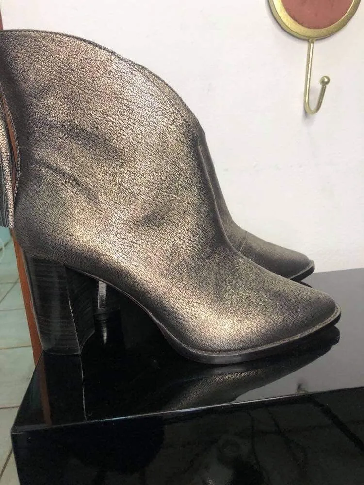 Ankle boots