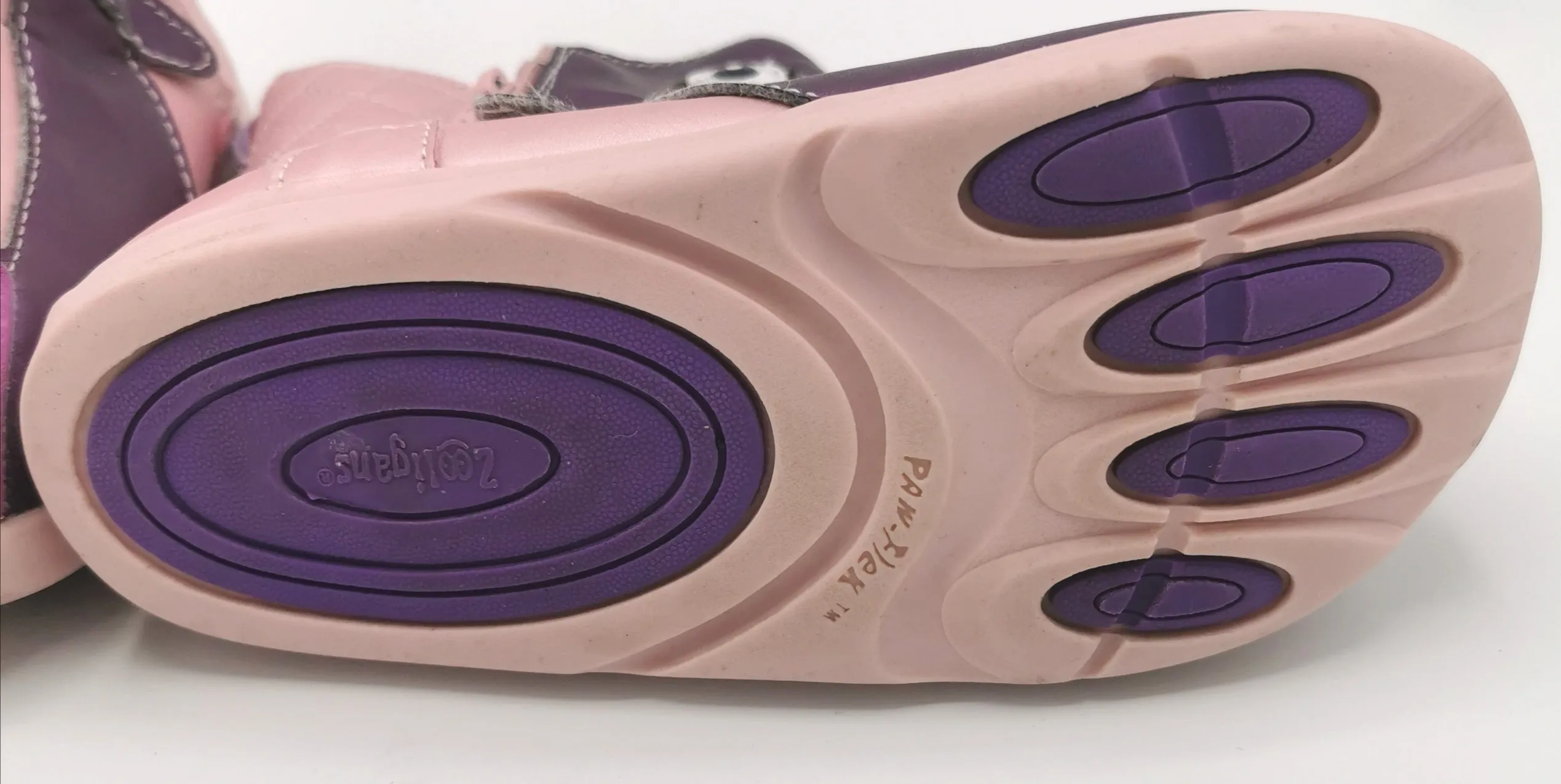 GIRL SIZE 12 YOUTH - ZOOLIGANS, Pawflex Penguin Graphic Boots EUC B19