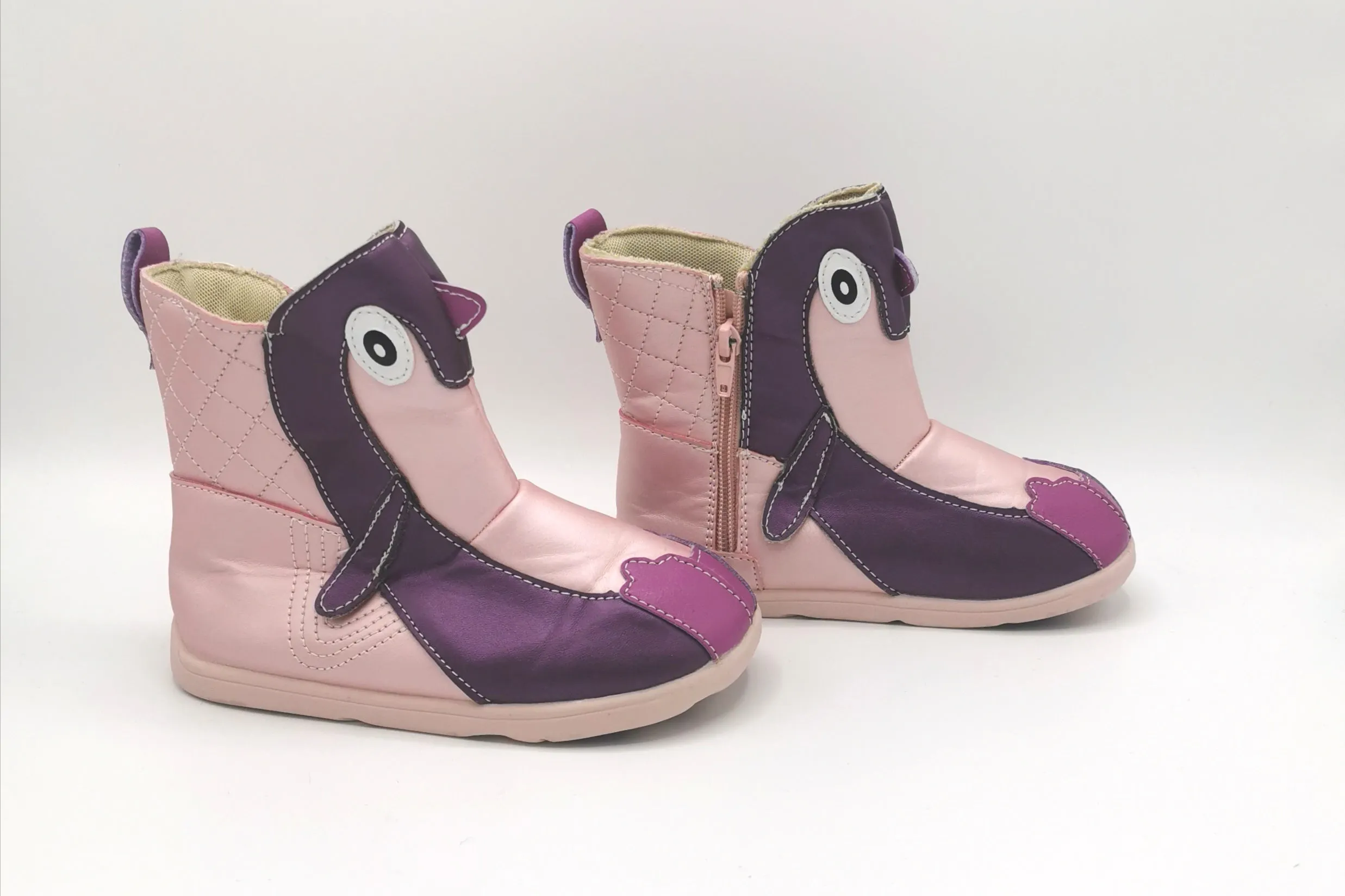 GIRL SIZE 12 YOUTH - ZOOLIGANS, Pawflex Penguin Graphic Boots EUC B19